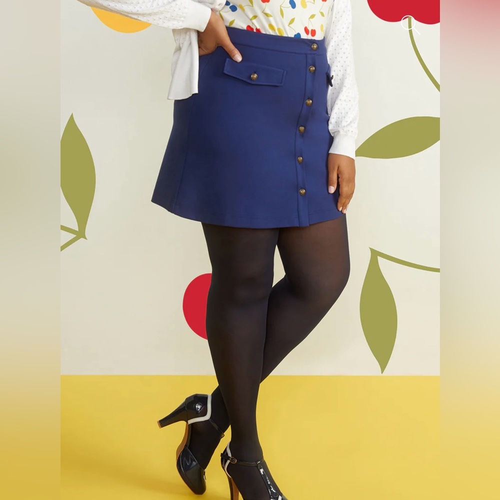 NWT ModCloth Navy Blue Button-Up Mini Skirt Size Medium